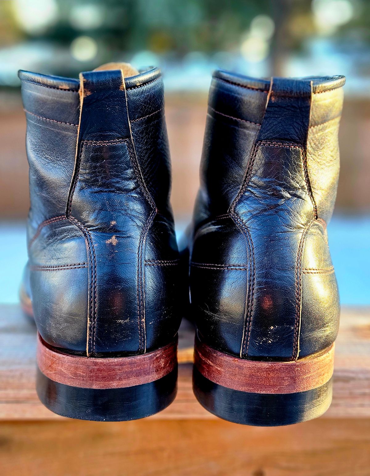 Photo by hosekileather on March 2, 2026 of the Jakkrabbits Monkey Boot in Shinki Black Teacore Horsebutt.