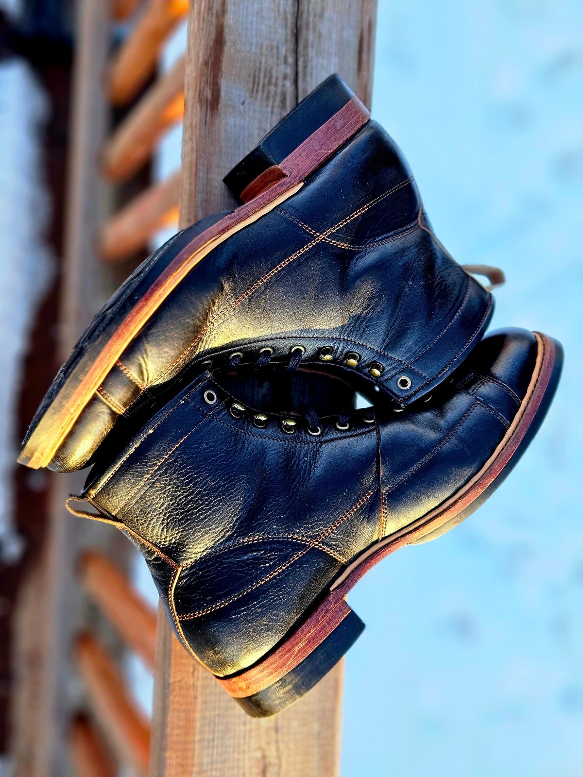 Photo by hosekileather on March 2, 2026 of the Jakkrabbits Monkey Boot in Shinki Black Teacore Horsebutt.