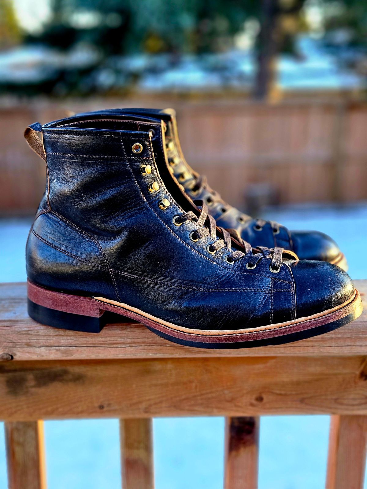 Photo by hosekileather on March 2, 2026 of the Jakkrabbits Monkey Boot in Shinki Black Teacore Horsebutt.