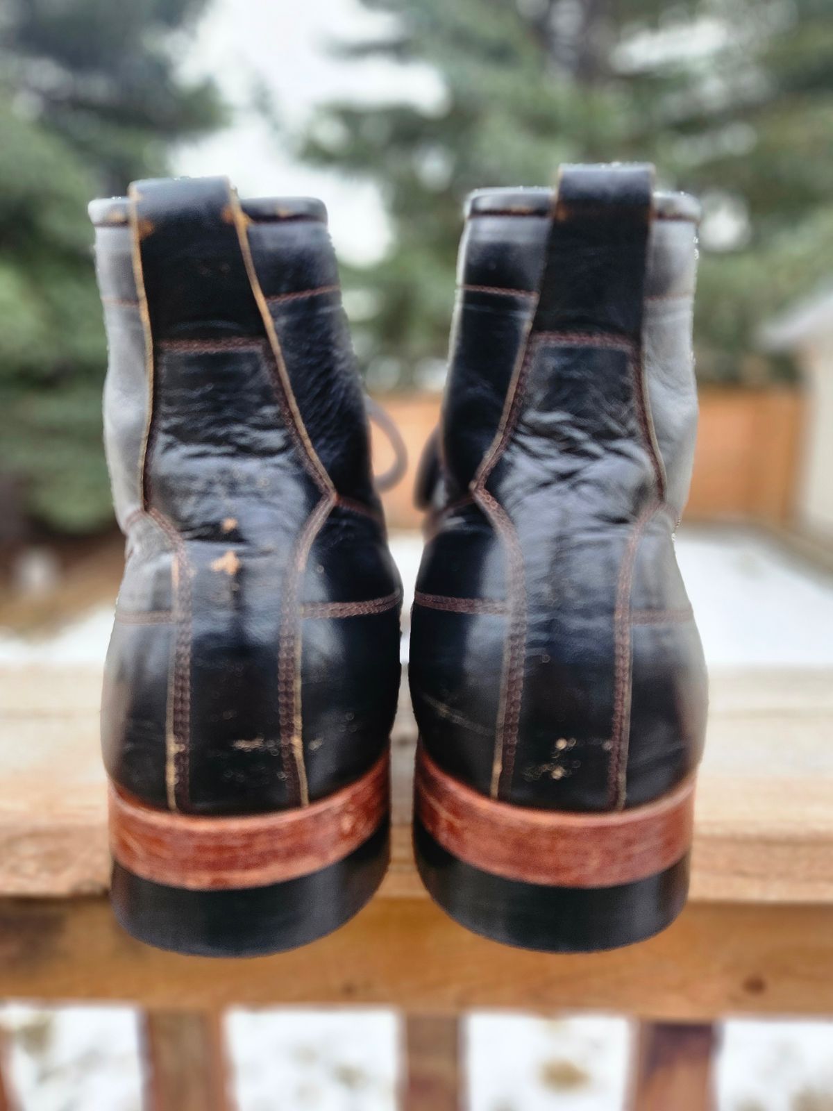 Photo by hosekileather on April 2, 2026 of the Jakkrabbits Monkey Boot in Shinki Black Teacore Horsebutt.