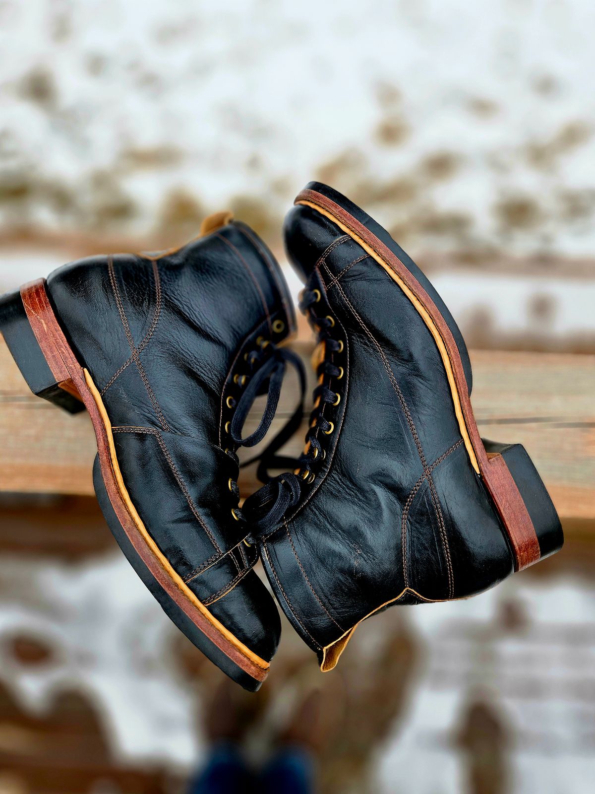 Photo by hosekileather on April 2, 2026 of the Jakkrabbits Monkey Boot in Shinki Black Teacore Horsebutt.