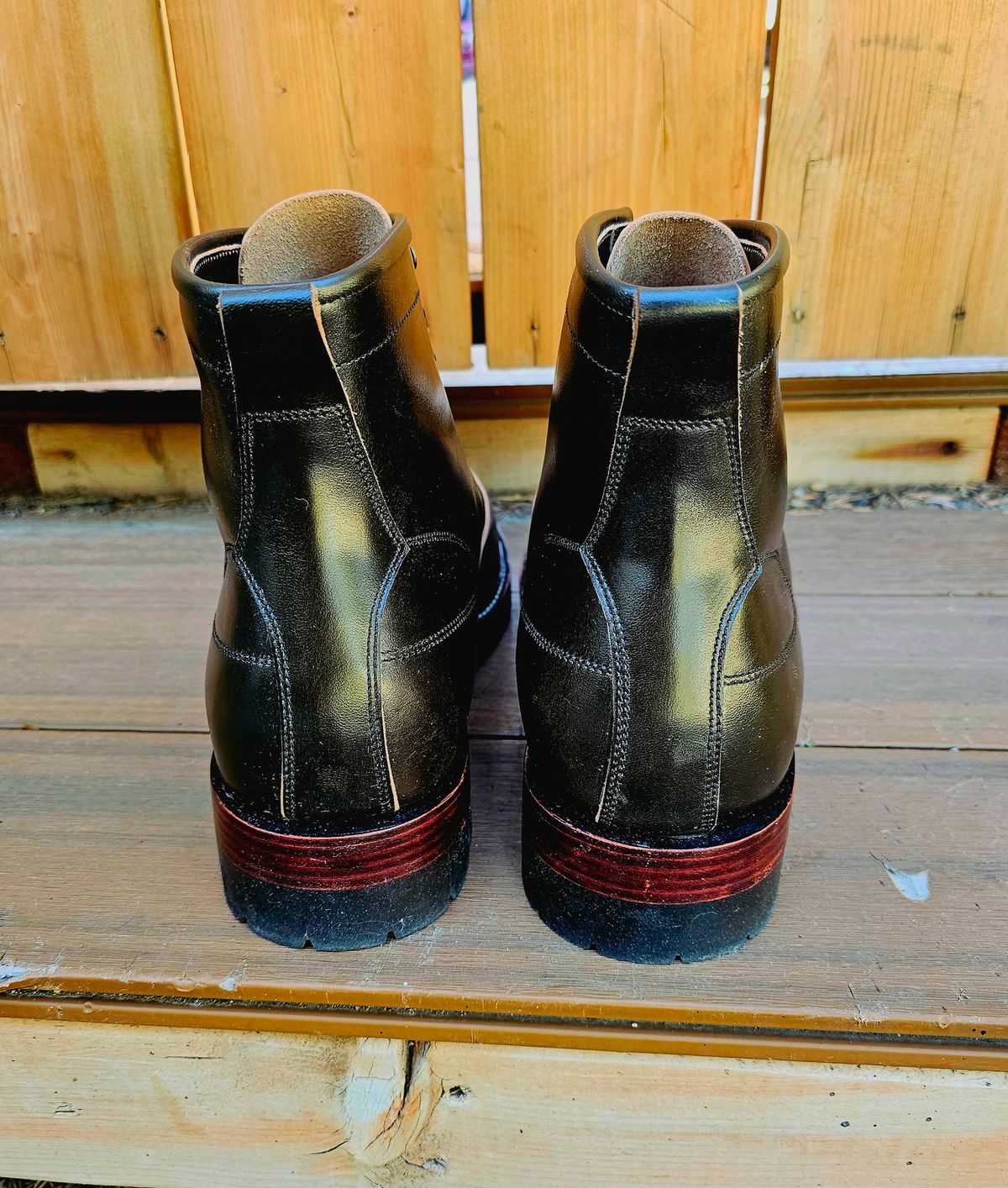 Photo by hosekileather on October 1, 2024 of the Jakkrabbits Monkey Boot in Maryam Olive Horsebutt.