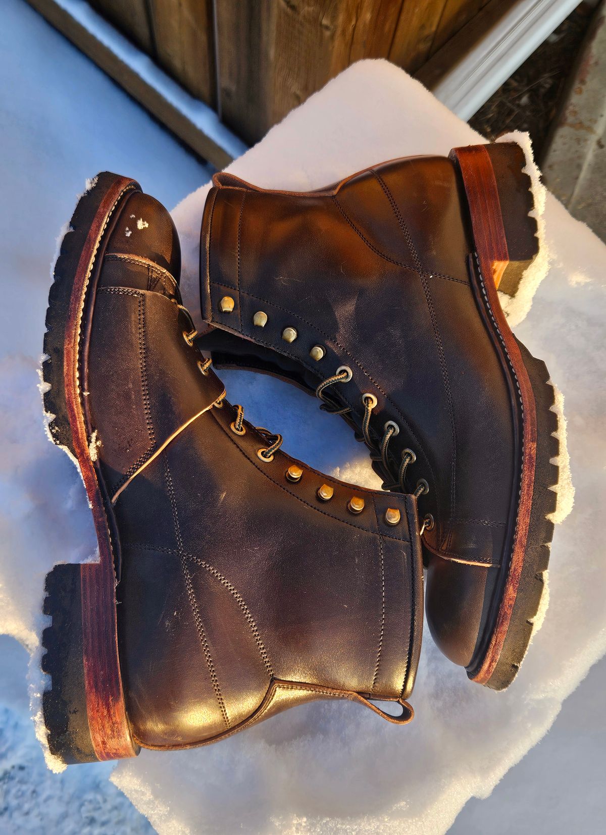 Photo by hosekileather on January 1, 2025 of the Jakkrabbits Monkey Boot in Maryam Olive Horsebutt.