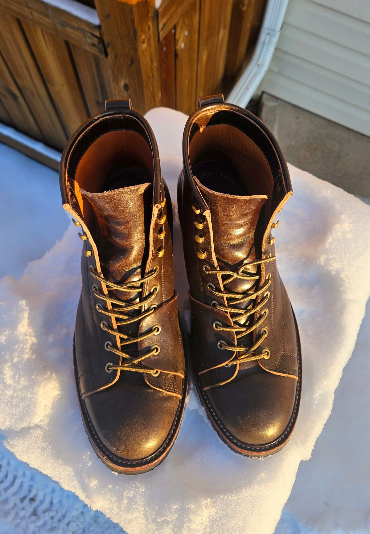 Photo by hosekileather on January 1, 2025 of the Jakkrabbits Monkey Boot in Maryam Olive Horsebutt.
