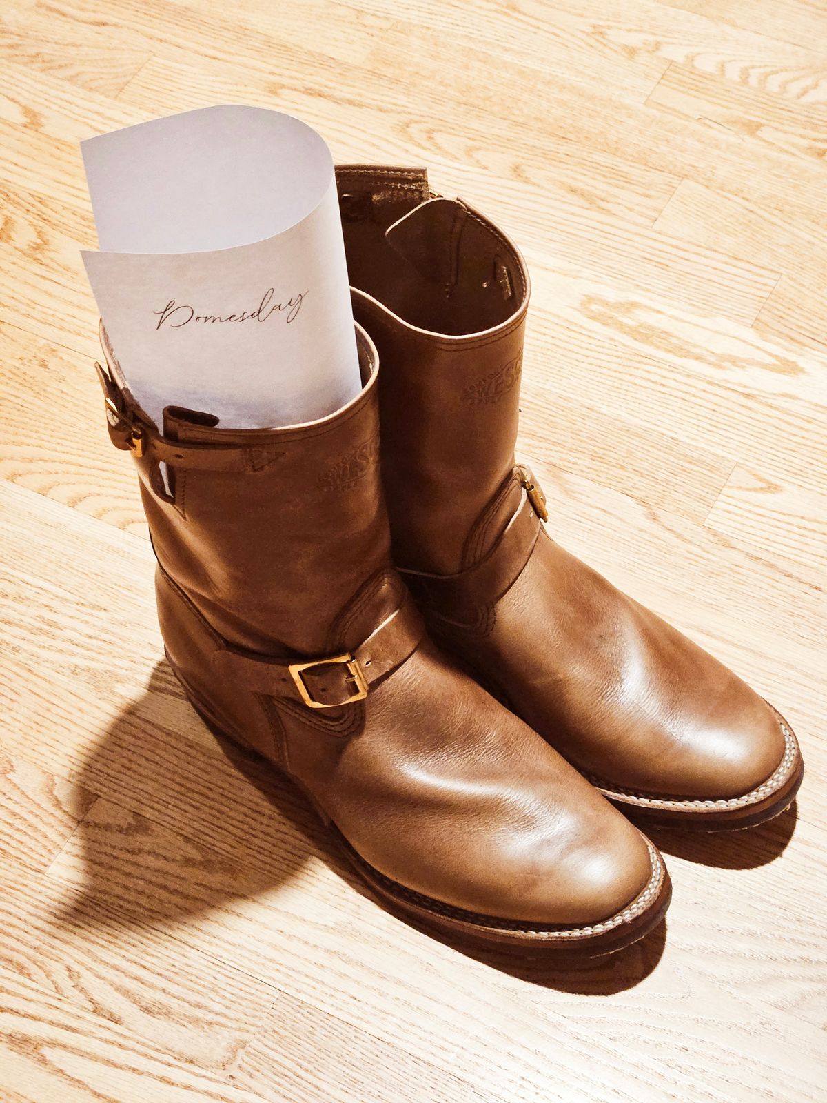 Photo by hosekileather on October 1, 2024 of the Wesco Mister Lou in Horween Natural Chromexcel.