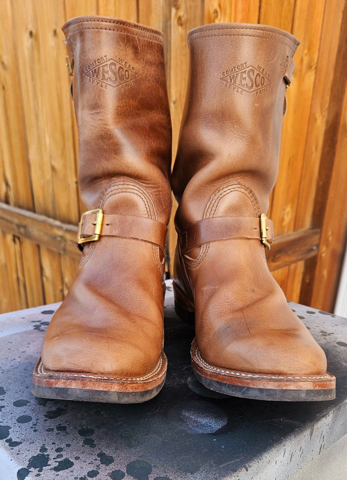 Photo by hosekileather on December 3, 2024 of the Wesco Mister Lou in Horween Natural Chromexcel.