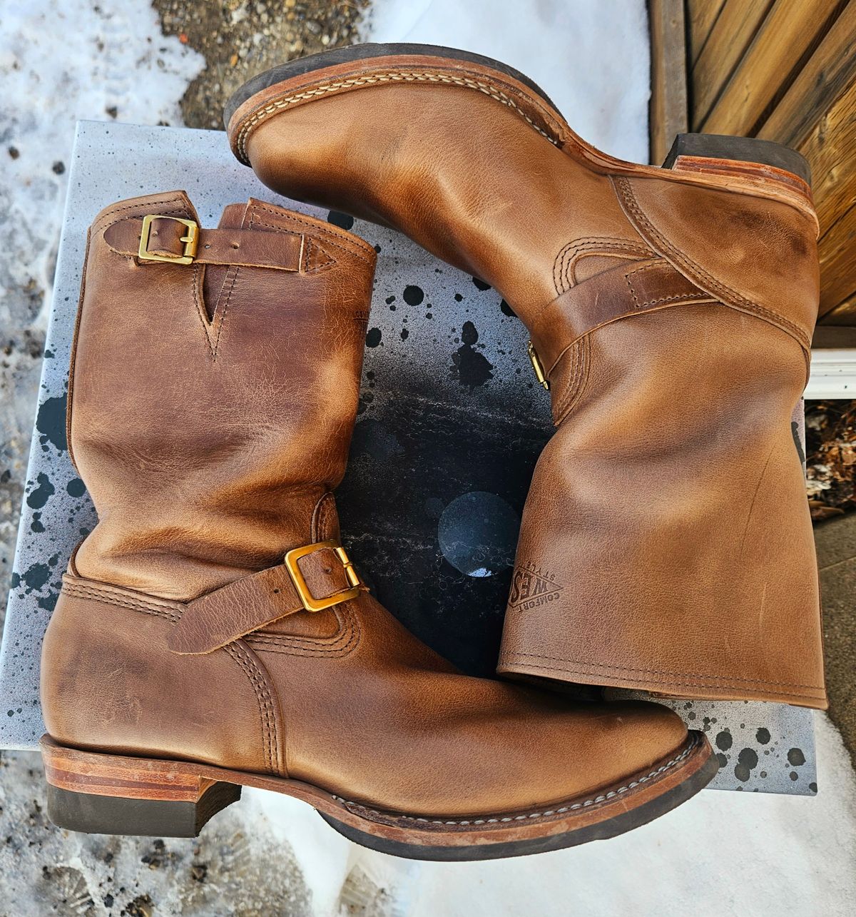 Photo by hosekileather on December 3, 2024 of the Wesco Mister Lou in Horween Natural Chromexcel.