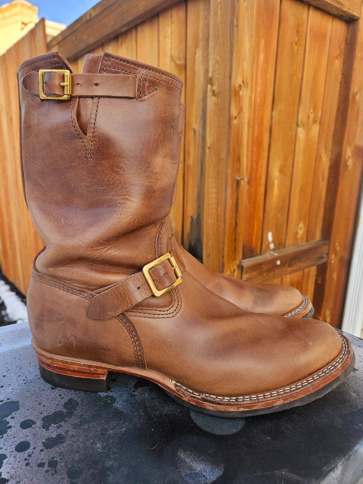 Photo by hosekileather on December 27, 2024 of the Wesco Mister Lou in Horween Natural Chromexcel.