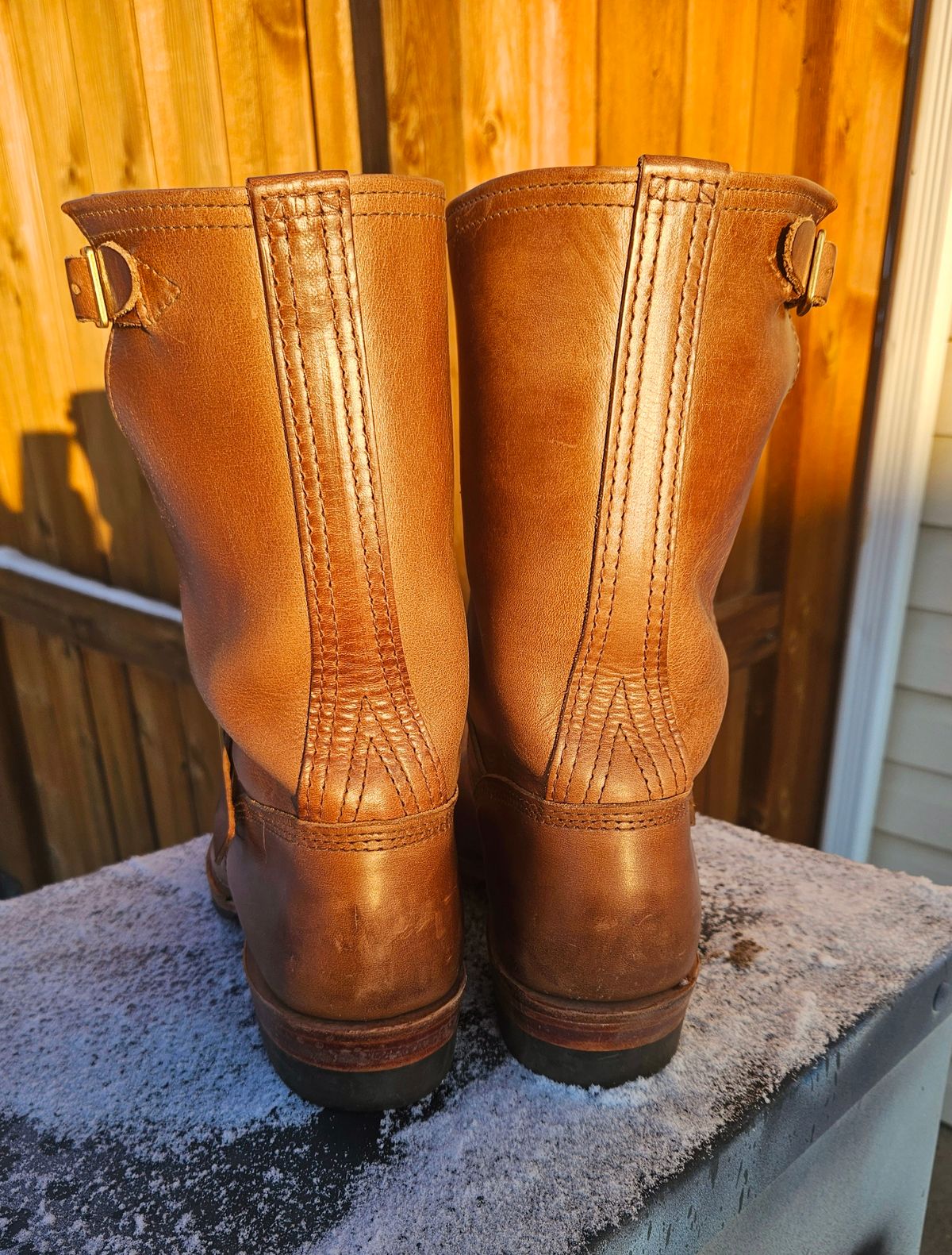 Photo by hosekileather on January 1, 2025 of the Wesco Mister Lou in Horween Natural Chromexcel.