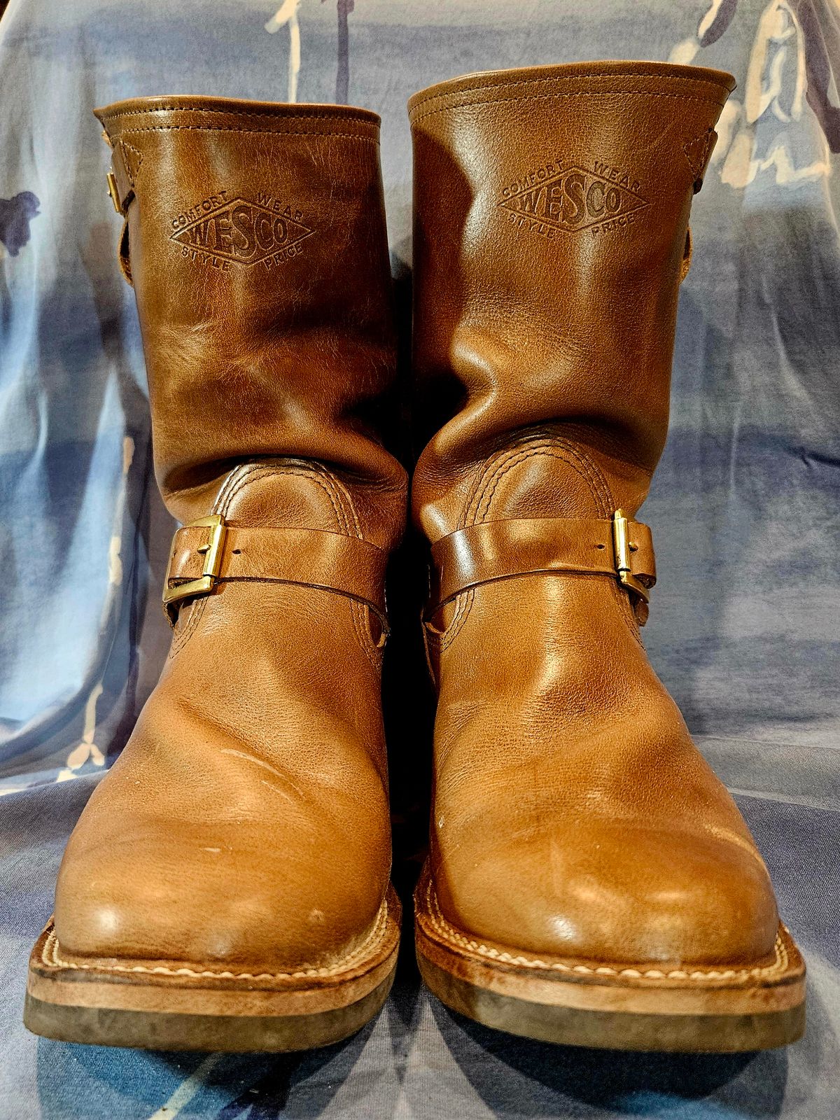 Photo by hosekileather on February 4, 2025 of the Wesco Mister Lou in Horween Natural Chromexcel.