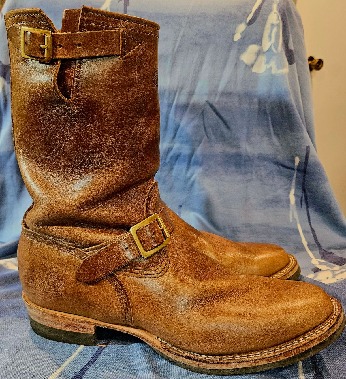 Photo by hosekileather on February 4, 2025 of the Wesco Mister Lou in Horween Natural Chromexcel.