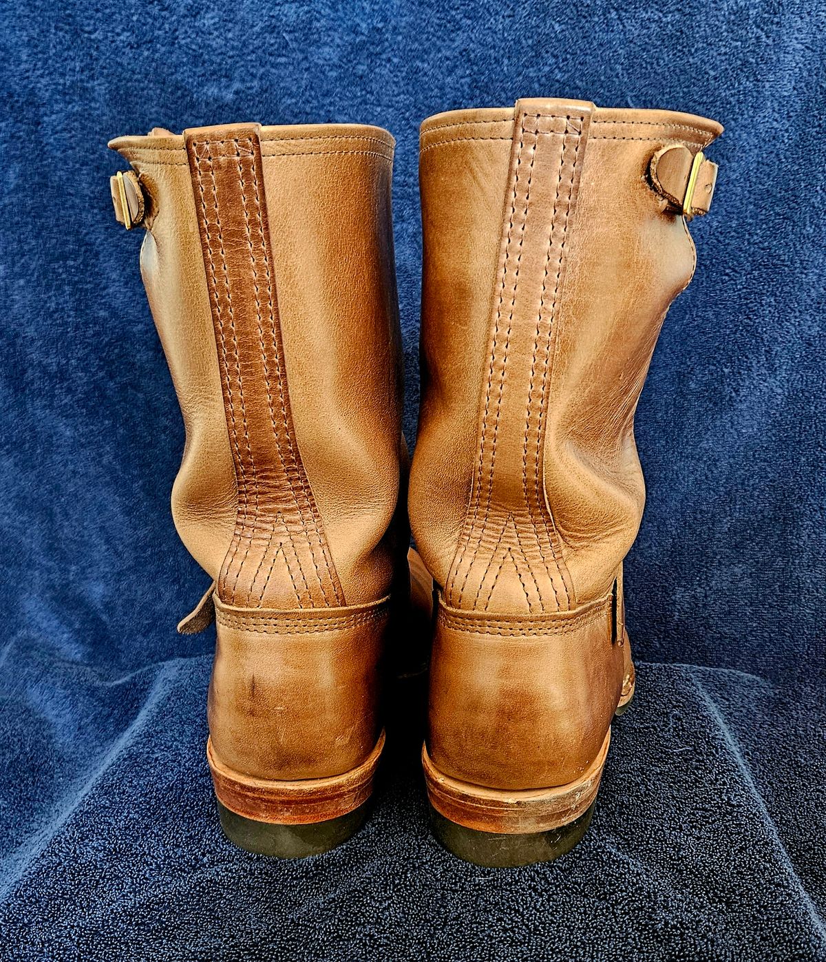 Photo by hosekileather on April 3, 2025 of the Wesco Mister Lou in Horween Natural Chromexcel.