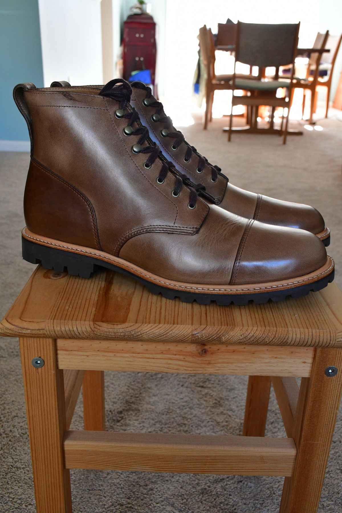 Photo by hosekileather on October 1, 2023 of the J.Crew Kenton Pacer Boots in Horween Natural Chromexcel.