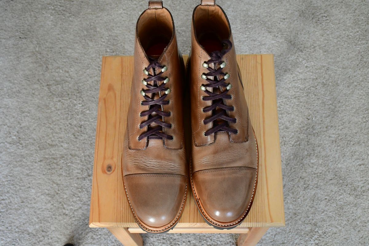 Photo by hosekileather on October 1, 2023 of the J.Crew Kenton Pacer Boots in Horween Natural Chromexcel.