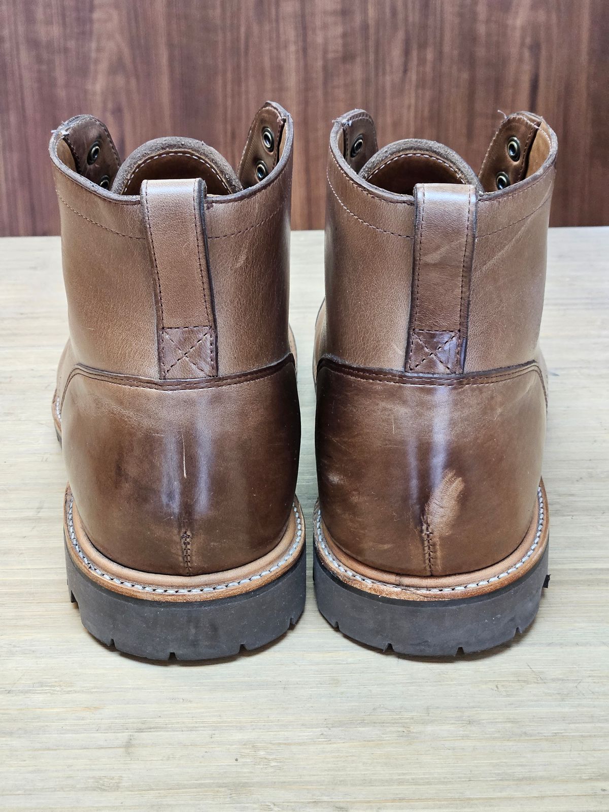 Photo by hosekileather on November 2, 2023 of the J.Crew Kenton Pacer Boots in Horween Natural Chromexcel.