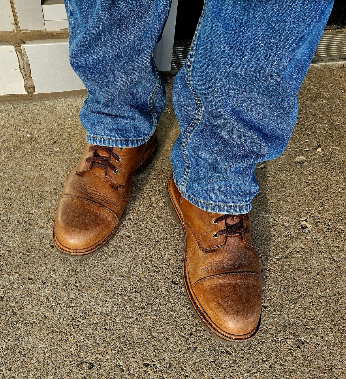 Photo by hosekileather on February 4, 2024 of the J.Crew Kenton Pacer Boots in Horween Natural Chromexcel.