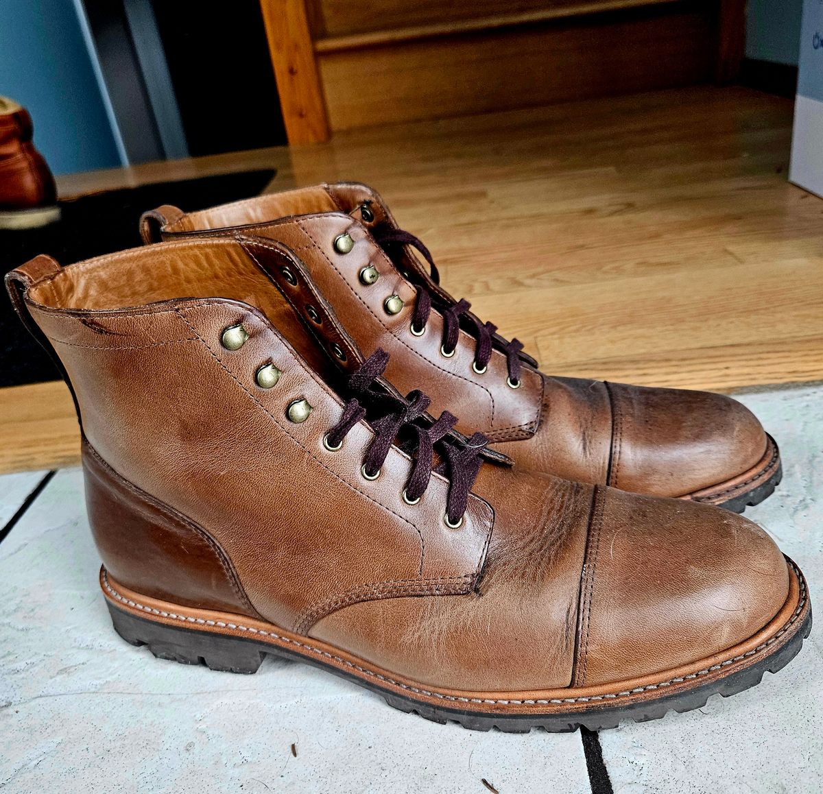Photo by hosekileather on February 4, 2024 of the J.Crew Kenton Pacer Boots in Horween Natural Chromexcel.
