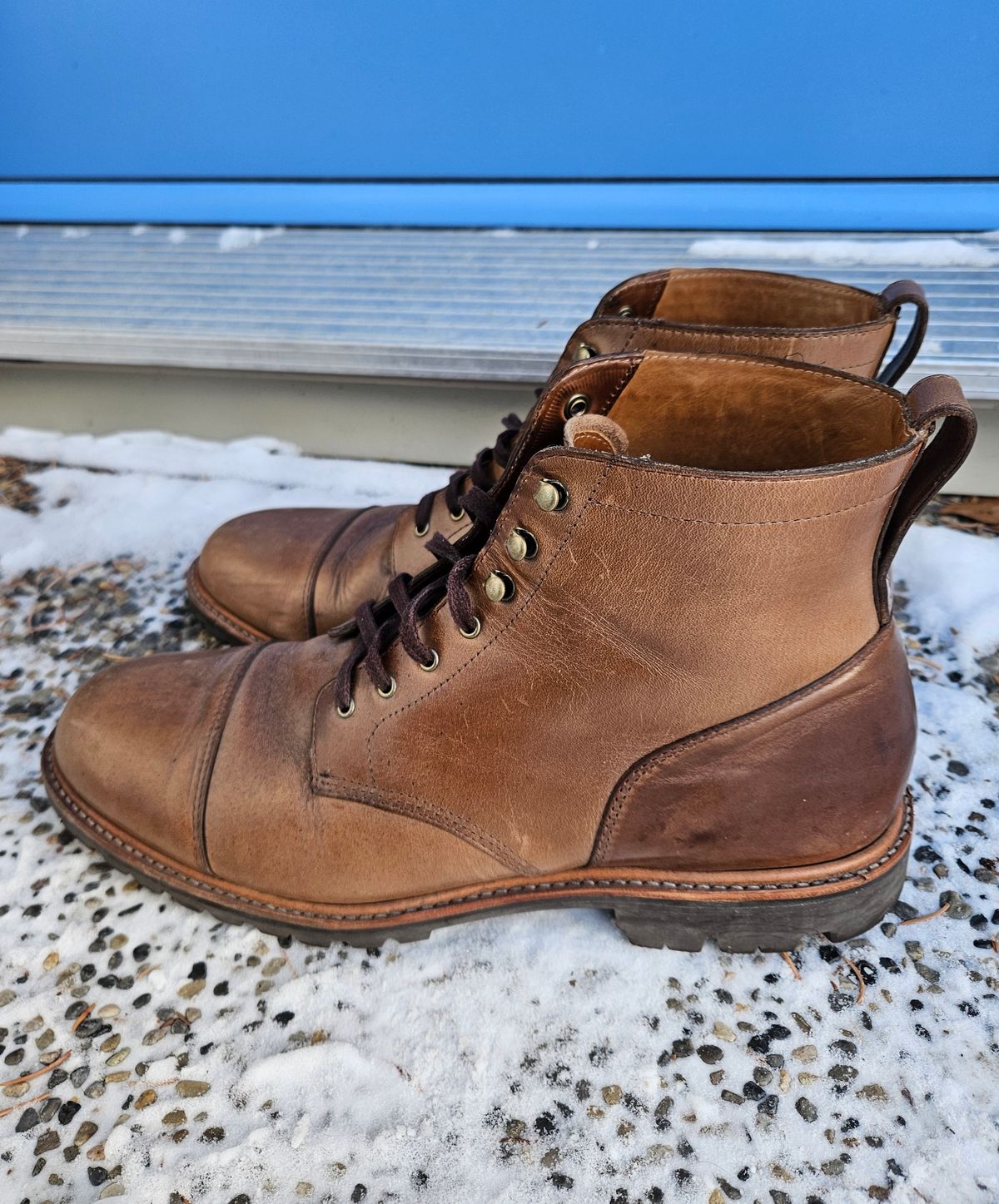 Photo by hosekileather on March 4, 2024 of the J.Crew Kenton Pacer Boots in Horween Natural Chromexcel.