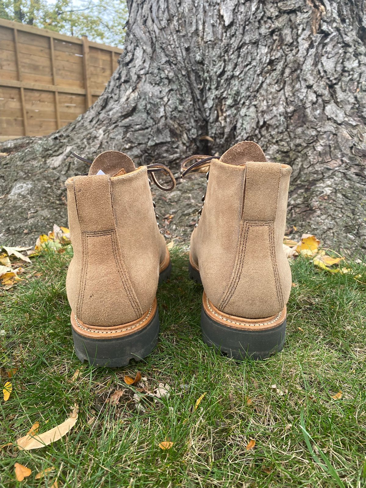 Photo by boottherapy on November 5, 2023 of the Viberg Hiker in Horween Natural Chromexcel Roughout.