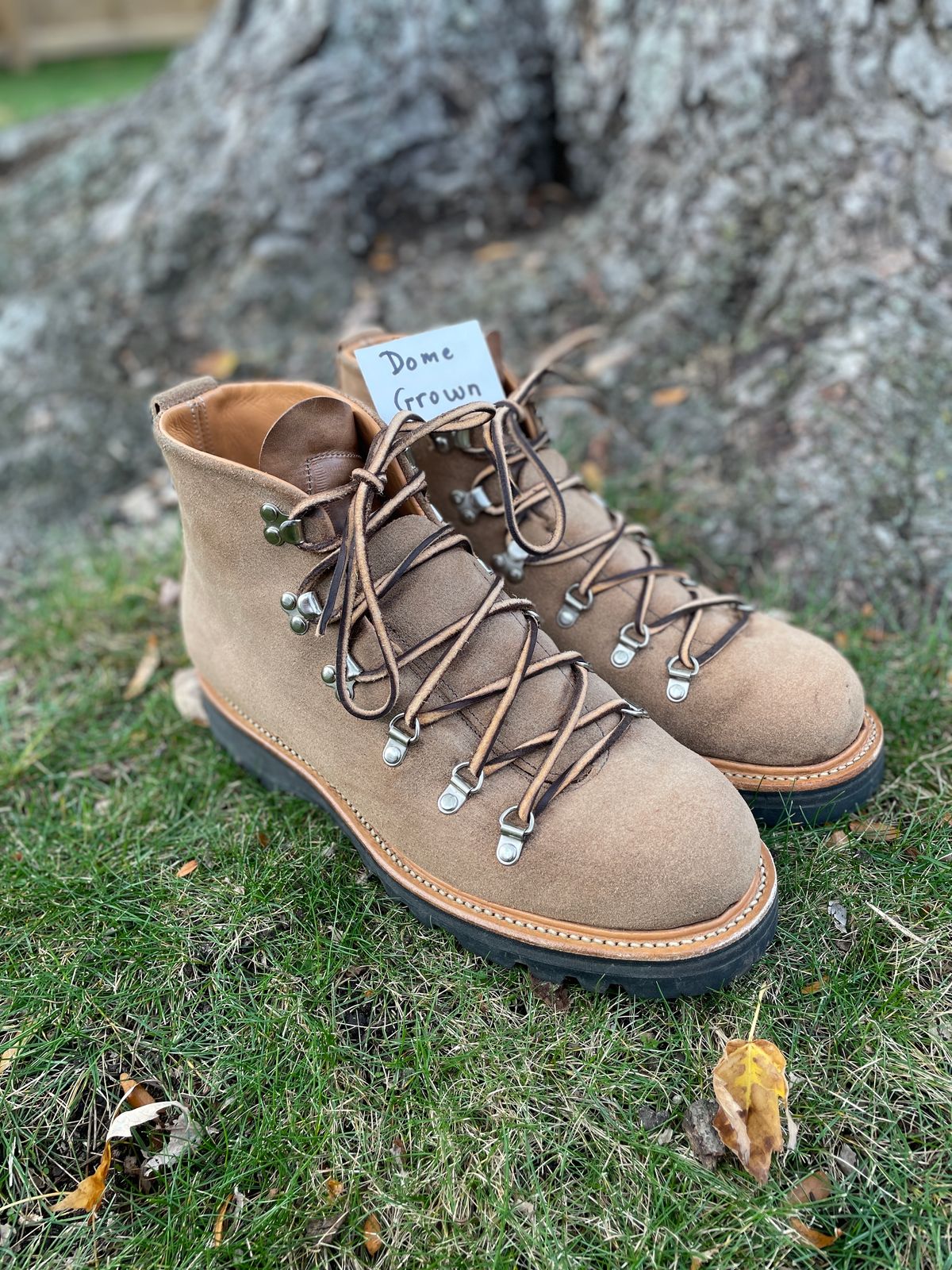 Photo by boottherapy on November 5, 2023 of the Viberg Hiker in Horween Natural Chromexcel Roughout.
