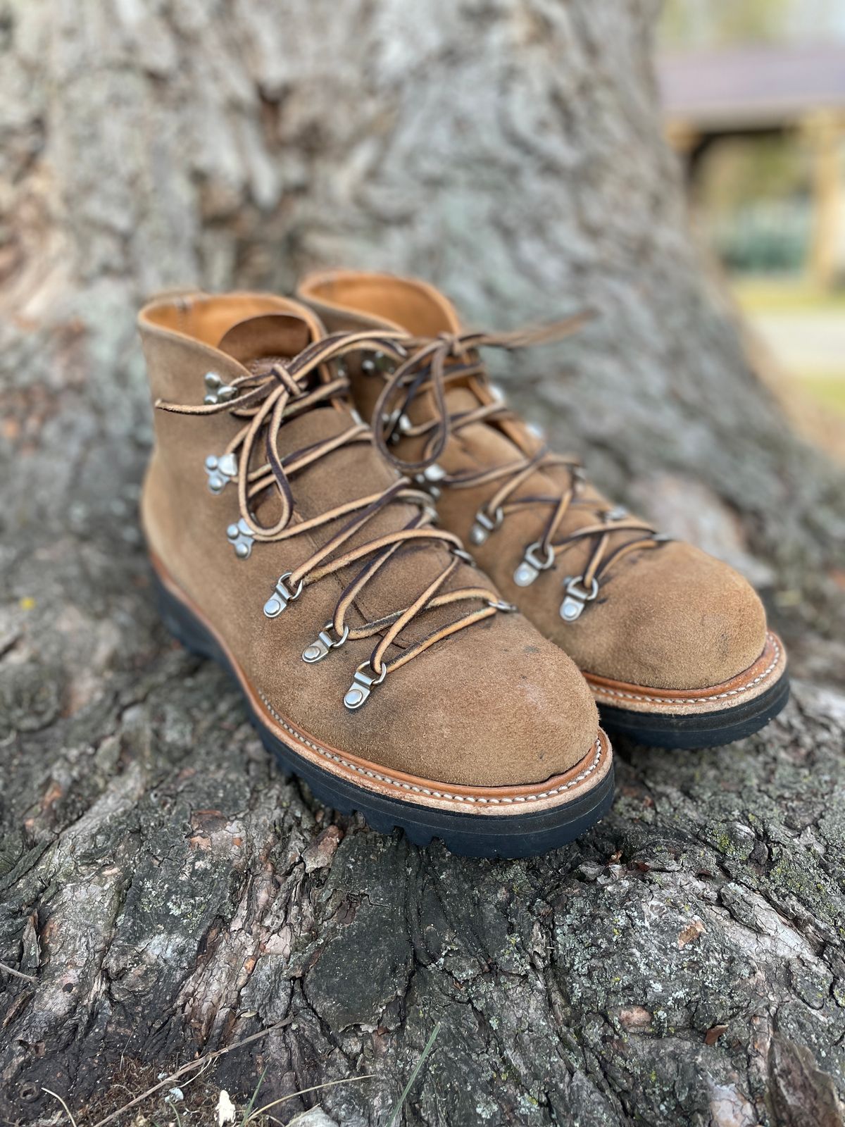 Photo by boottherapy on March 4, 2024 of the Viberg Hiker in Horween Natural Chromexcel Roughout.