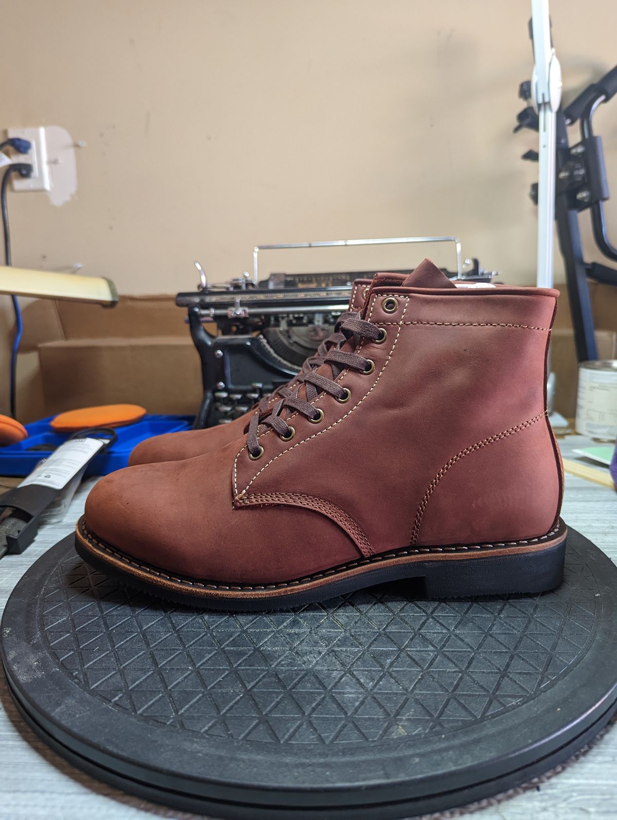 Photo by CallousAim on October 5, 2022 of the Golden Fox Overlord 6" Service Boots III in Burgundy Oiled Full Grain.