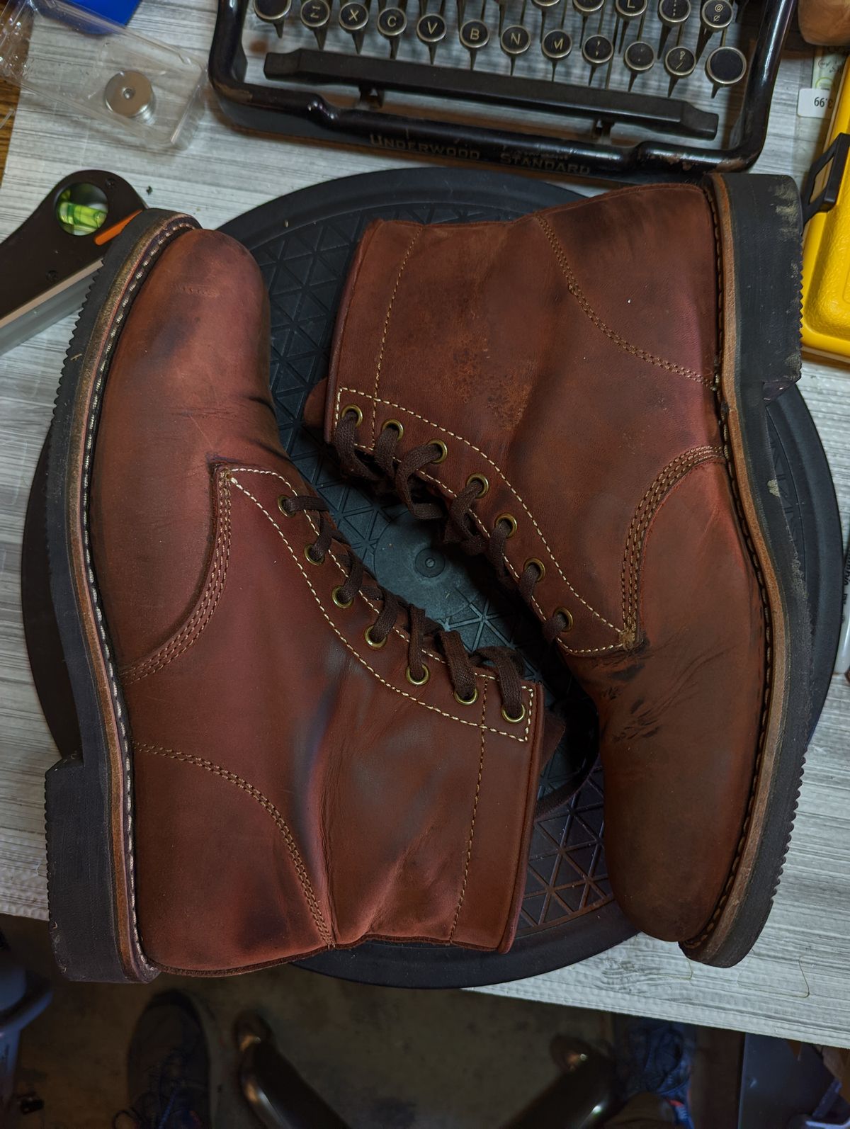 Photo by CallousAim on November 5, 2022 of the Golden Fox Overlord 6" Service Boots III in Burgundy Oiled Full Grain.