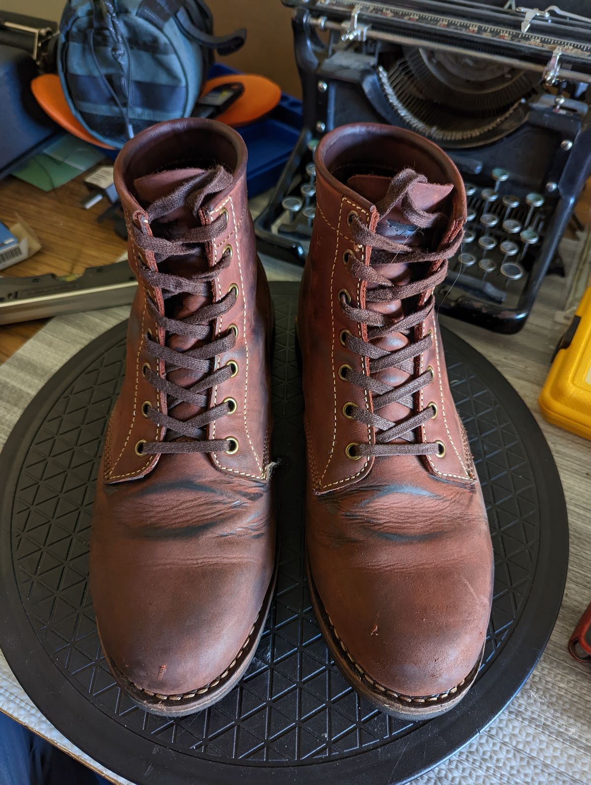 Photo by CallousAim on December 5, 2022 of the Golden Fox Overlord 6" Service Boots III in Burgundy Oiled Full Grain.