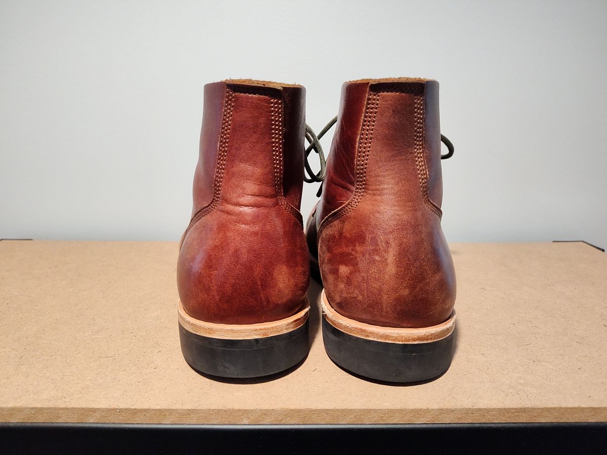Photo by farroyo81 on November 2, 2024 of the Oak Street Bootmakers Field Boot in Seidel Light Brown Mustang.