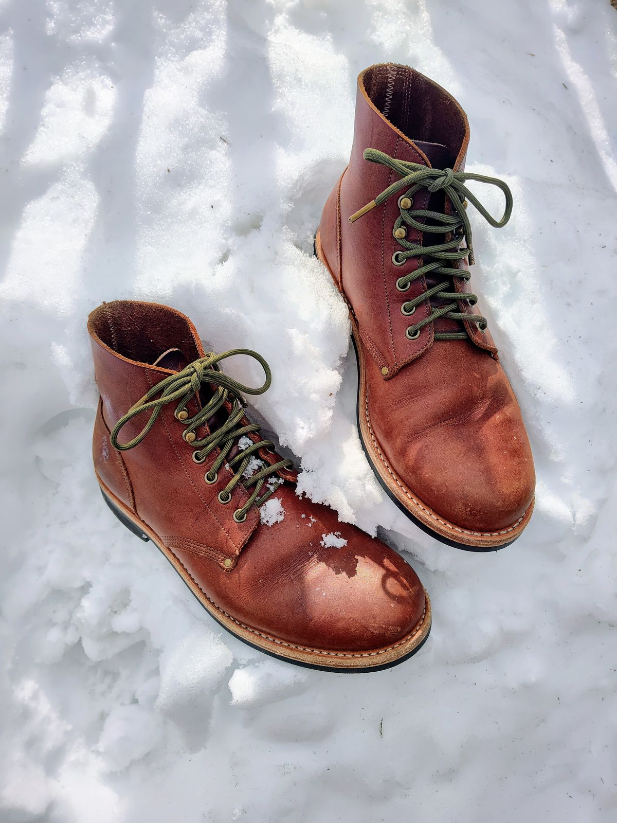 Photo by farroyo81 on January 26, 2025 of the Oak Street Bootmakers Field Boot in Seidel Light Brown Mustang.