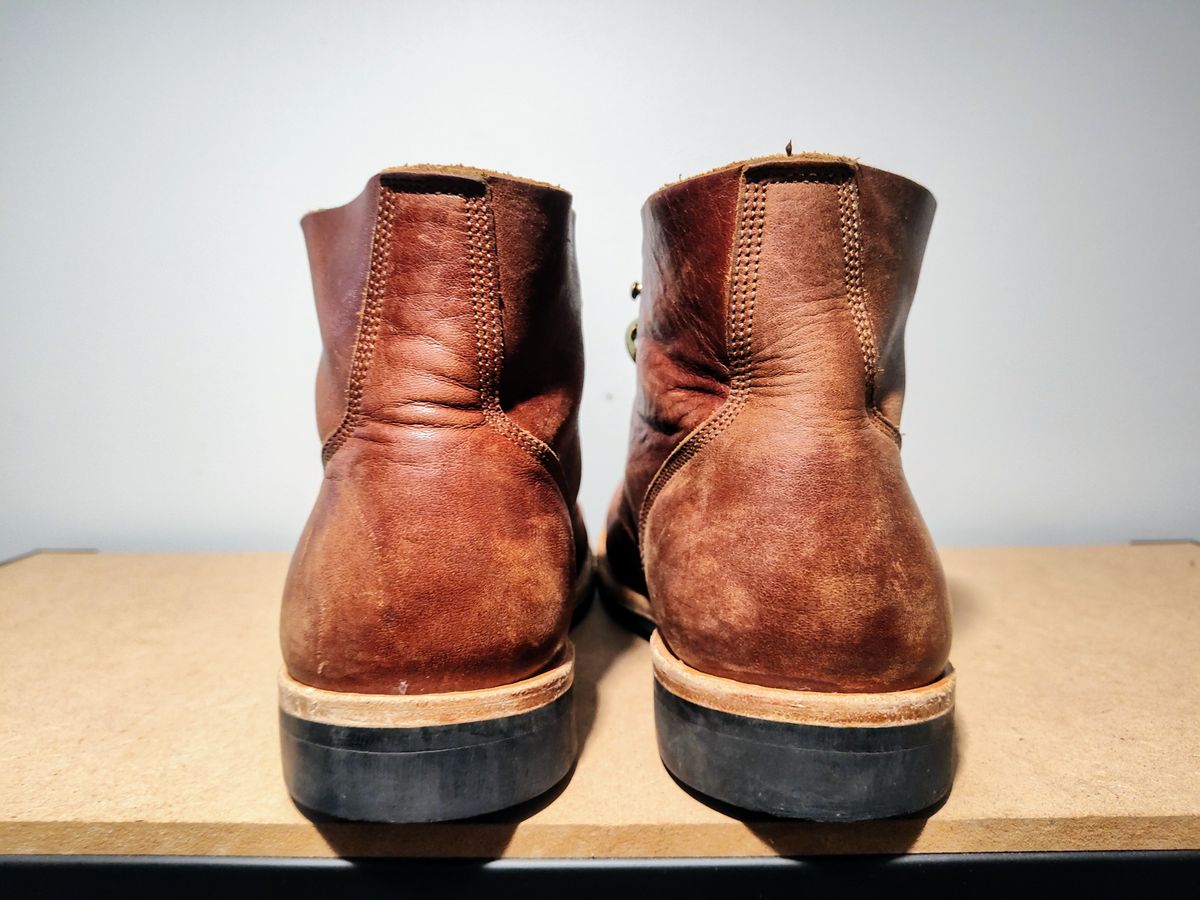 Photo by farroyo81 on March 4, 2025 of the Oak Street Bootmakers Field Boot in Seidel Light Brown Mustang.