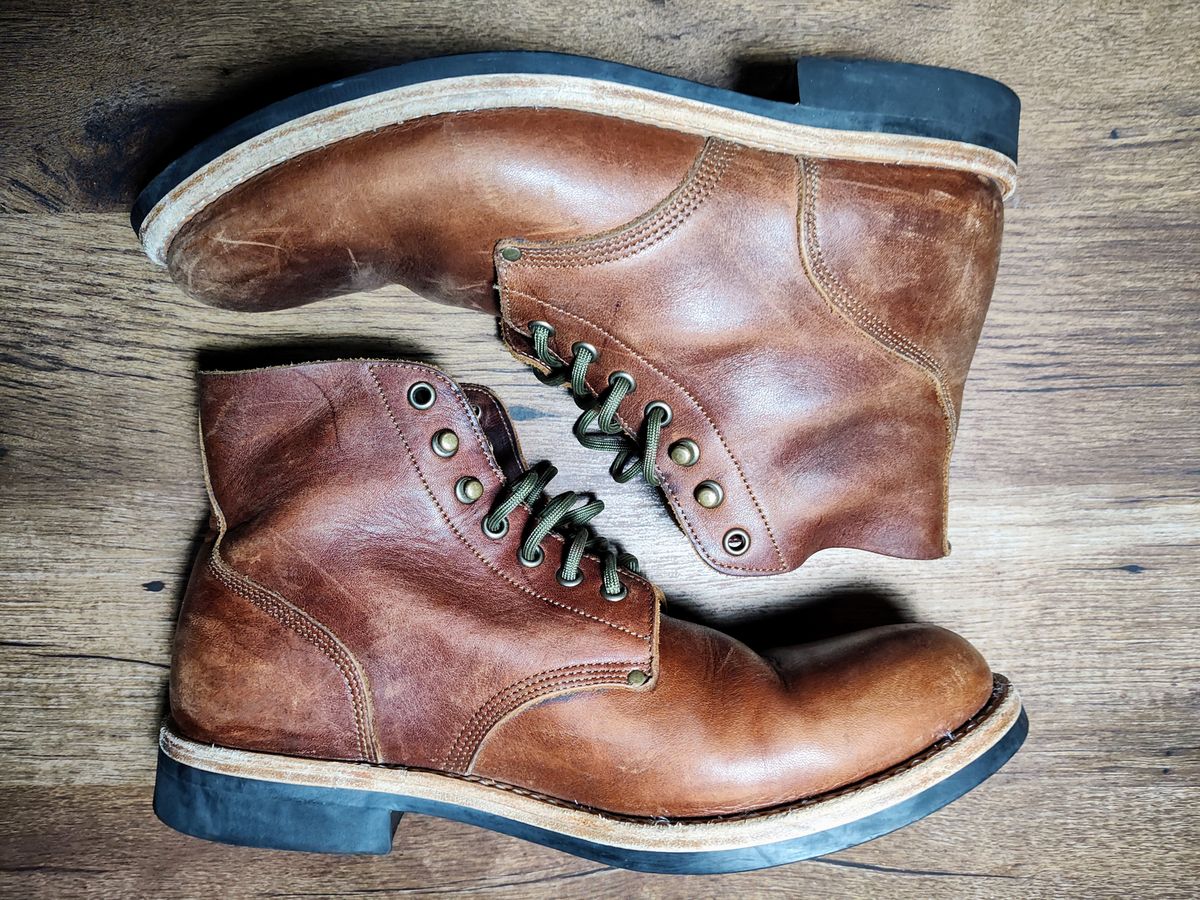 Photo by farroyo81 on March 4, 2025 of the Oak Street Bootmakers Field Boot in Seidel Light Brown Mustang.