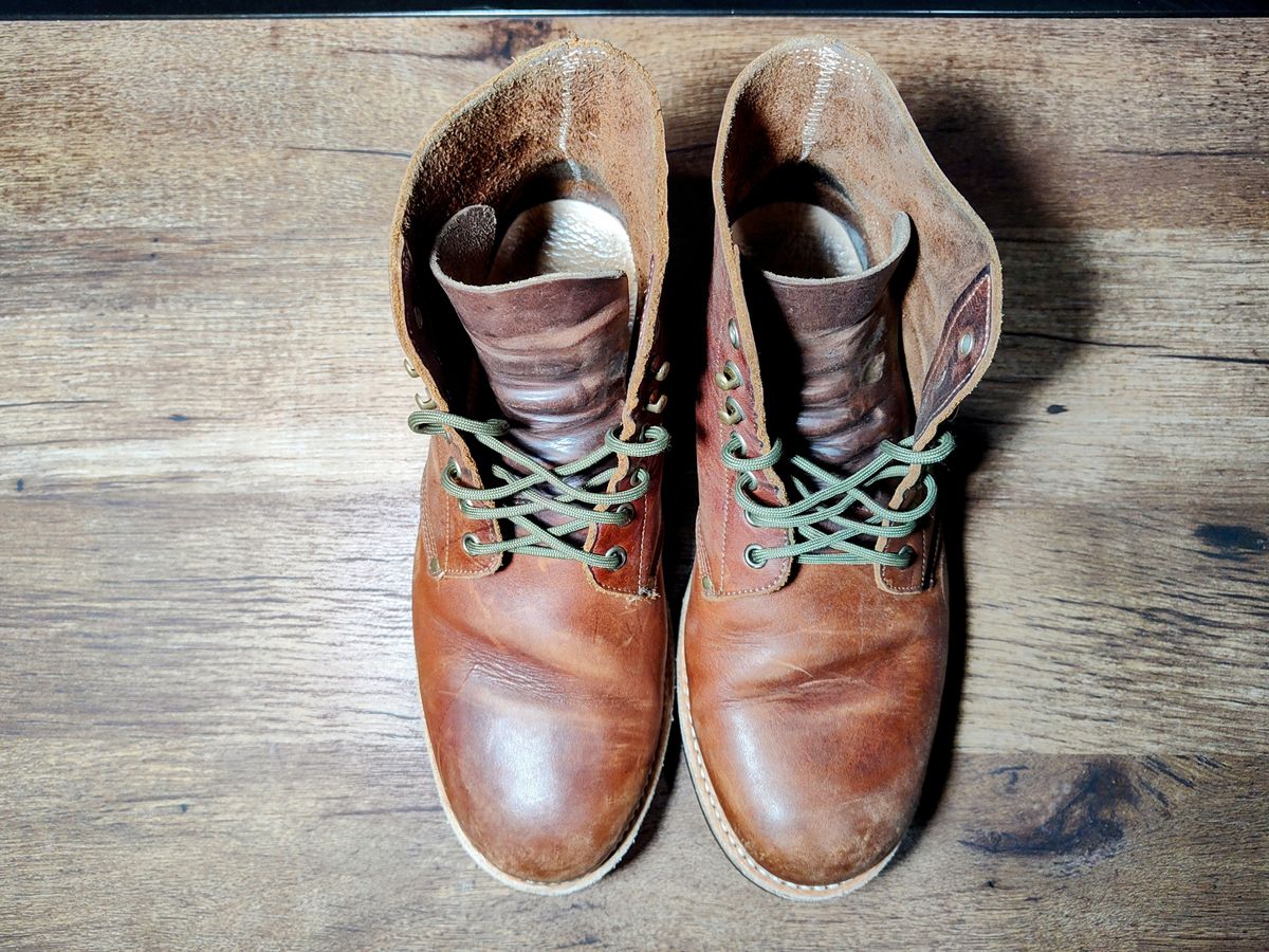 Photo by farroyo81 on March 4, 2025 of the Oak Street Bootmakers Field Boot in Seidel Light Brown Mustang.