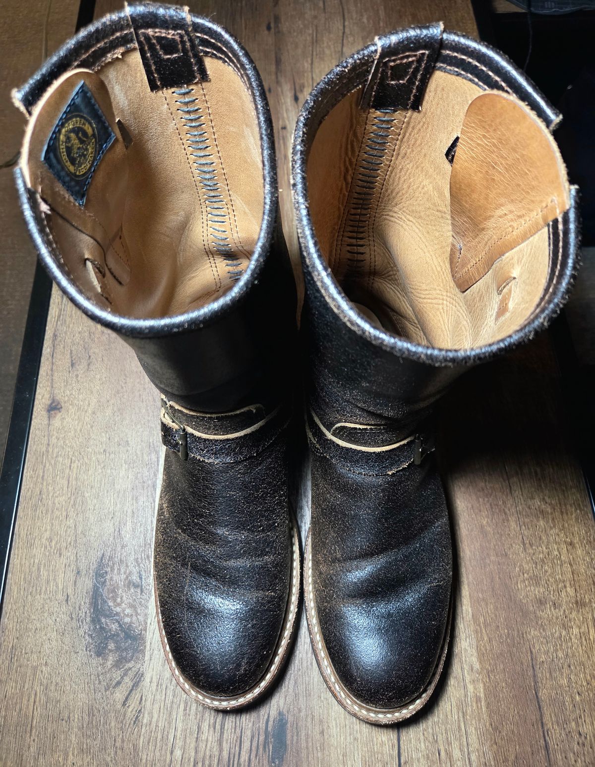 Photo by farroyo81 on October 5, 2025 of the John Lofgren Wabash Engineer Boots in Horween Dark Brown Waxed Flesh.