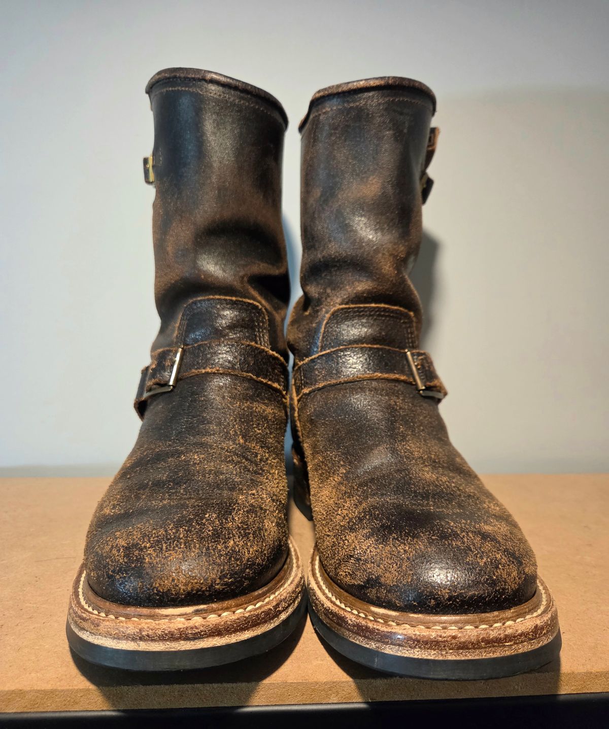 Photo by farroyo81 on April 5, 2026 of the John Lofgren Wabash Engineer Boots in Horween Dark Brown Waxed Flesh.