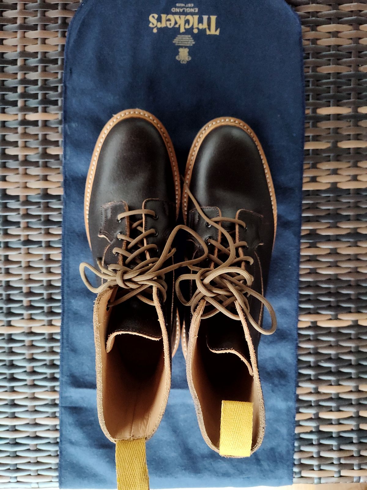 Photo by farroyo81 on November 1, 2023 of the Tricker's Burford Plain Derby Boot in Horween Java Waxed Flesh.