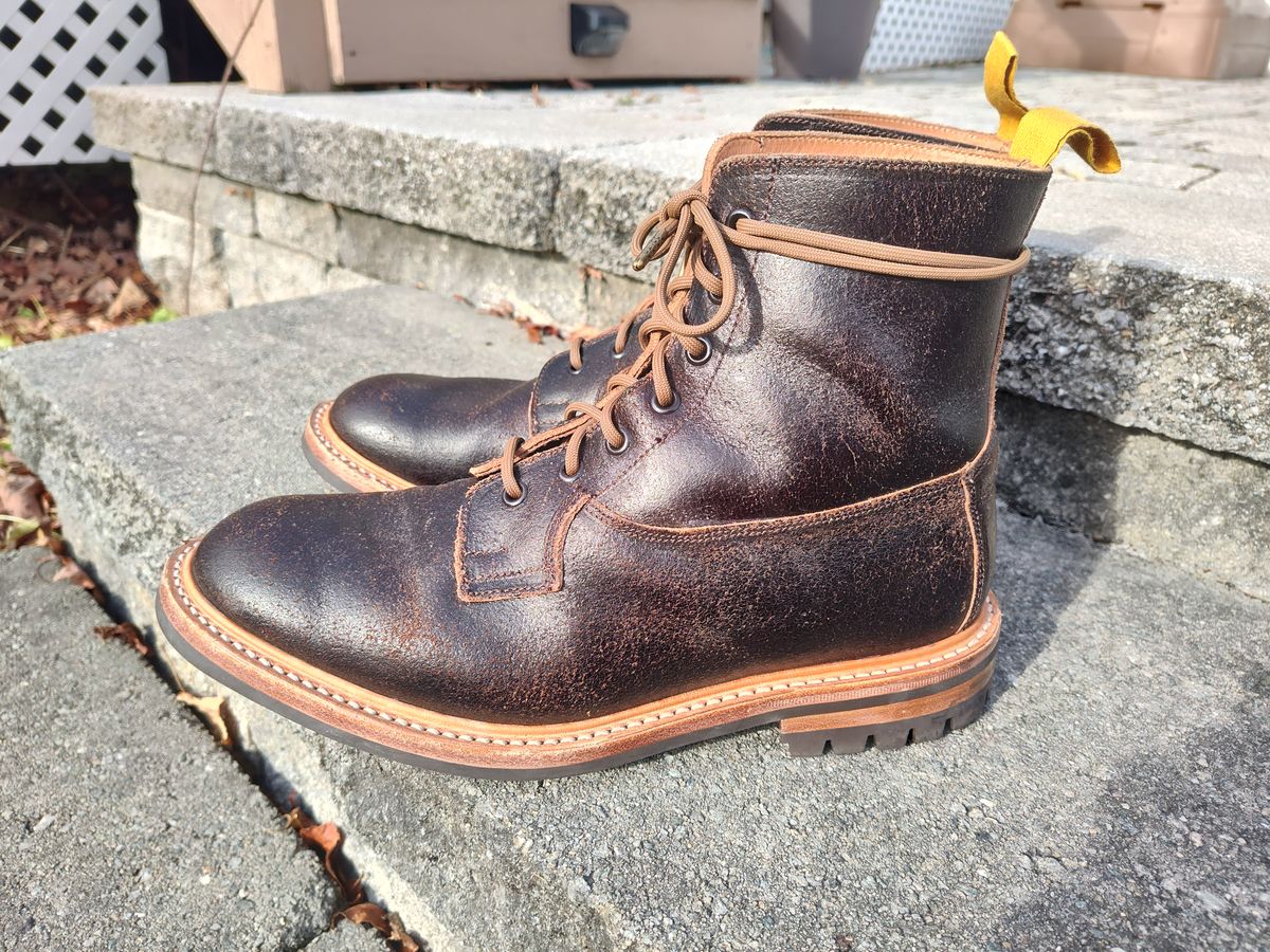 Photo by farroyo81 on December 1, 2023 of the Tricker's Burford Plain Derby Boot in Horween Java Waxed Flesh.