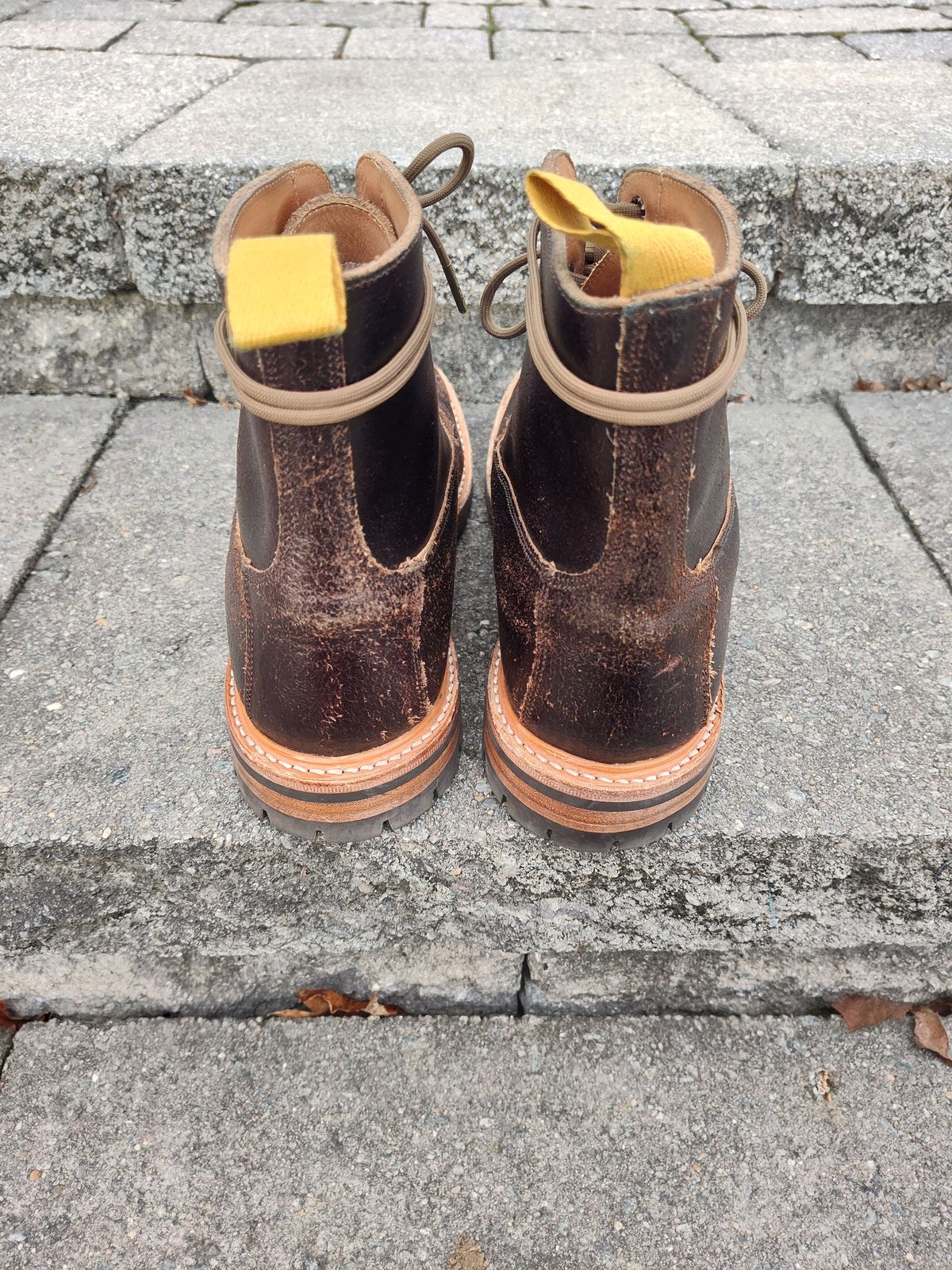 Photo by farroyo81 on January 4, 2024 of the Tricker's Burford Plain Derby Boot in Horween Java Waxed Flesh.