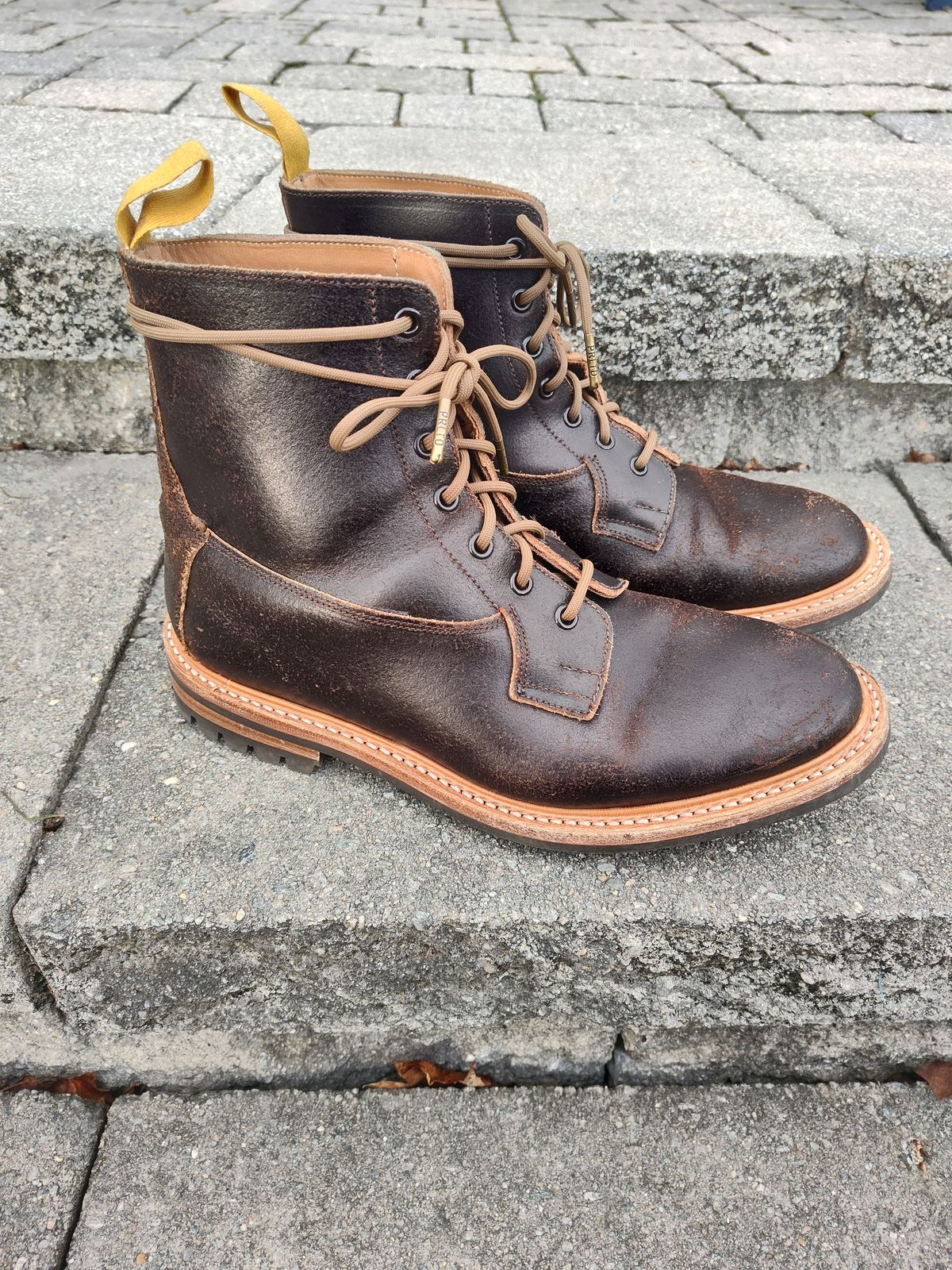 Photo by farroyo81 on January 4, 2024 of the Tricker's Burford Plain Derby Boot in Horween Java Waxed Flesh.