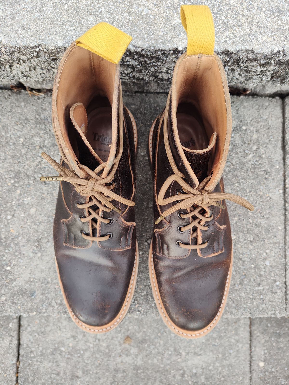 Photo by farroyo81 on January 4, 2024 of the Tricker's Burford Plain Derby Boot in Horween Java Waxed Flesh.