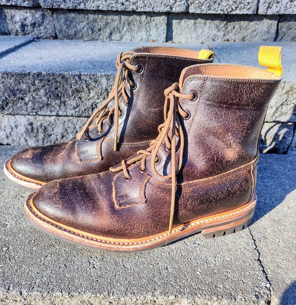 Photo by farroyo81 on February 3, 2024 of the Tricker's Burford Plain Derby Boot in Horween Java Waxed Flesh.