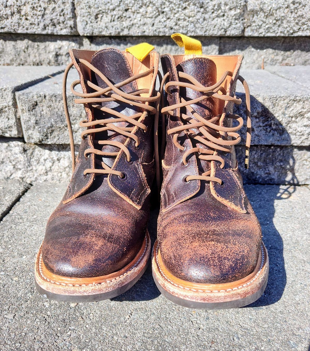Photo by farroyo81 on March 3, 2024 of the Tricker's Burford Plain Derby Boot in Horween Java Waxed Flesh.