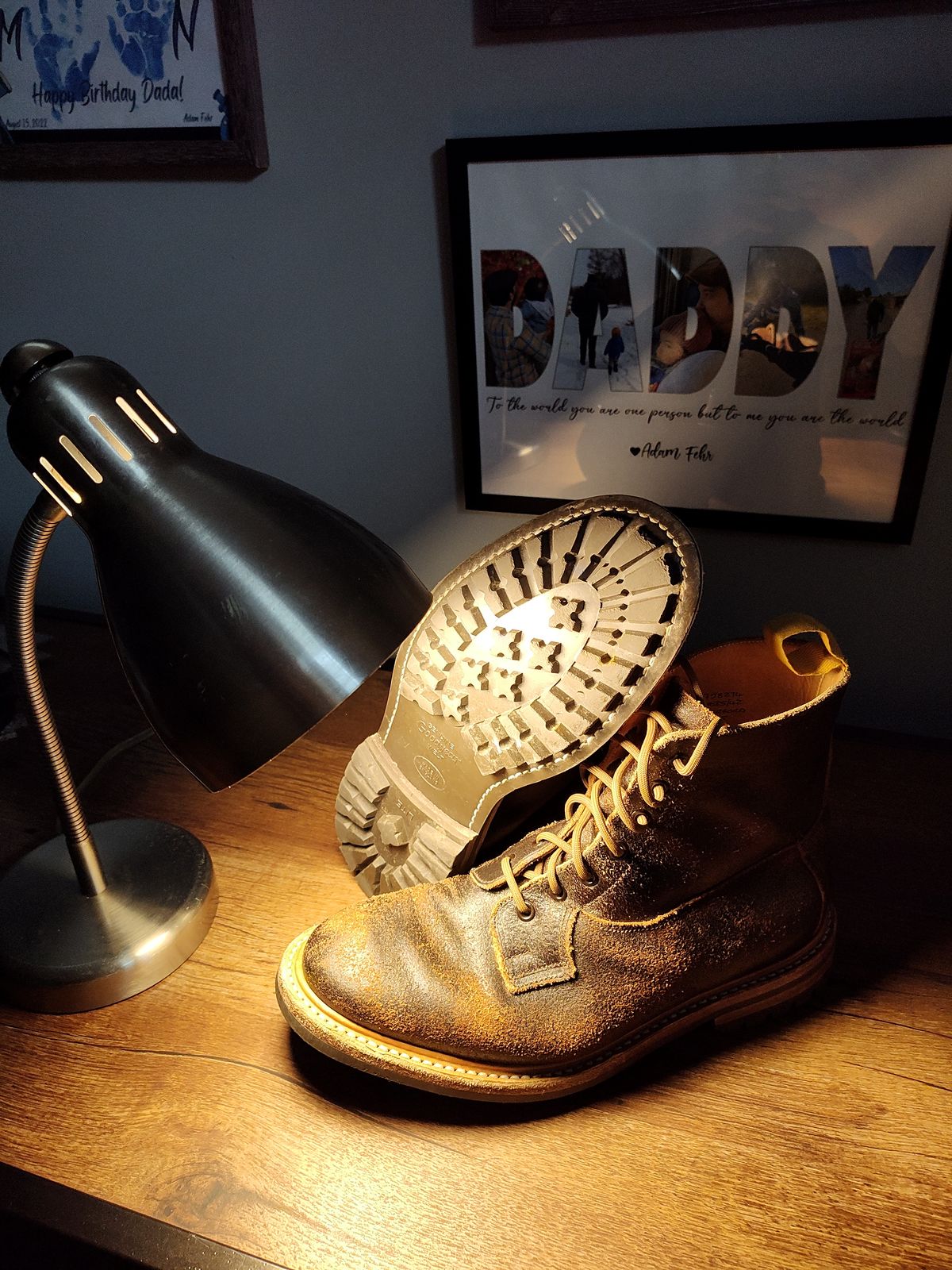 Photo by farroyo81 on April 4, 2024 of the Tricker's Burford Plain Derby Boot in Horween Java Waxed Flesh.