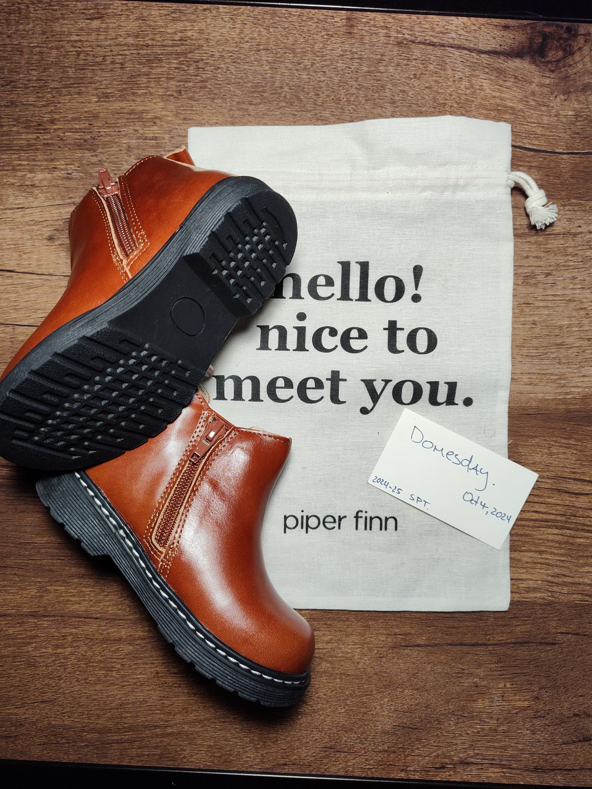 Photo by farroyo81 on October 4, 2024 of the Piper Finn Chelsea Boot in Premium Waxed Leather.