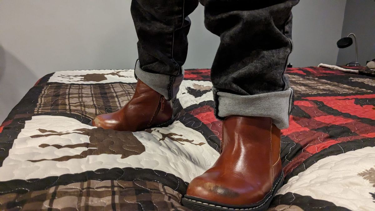 Photo by farroyo81 on November 2, 2024 of the Piper Finn Chelsea Boot in Premium Waxed Leather.