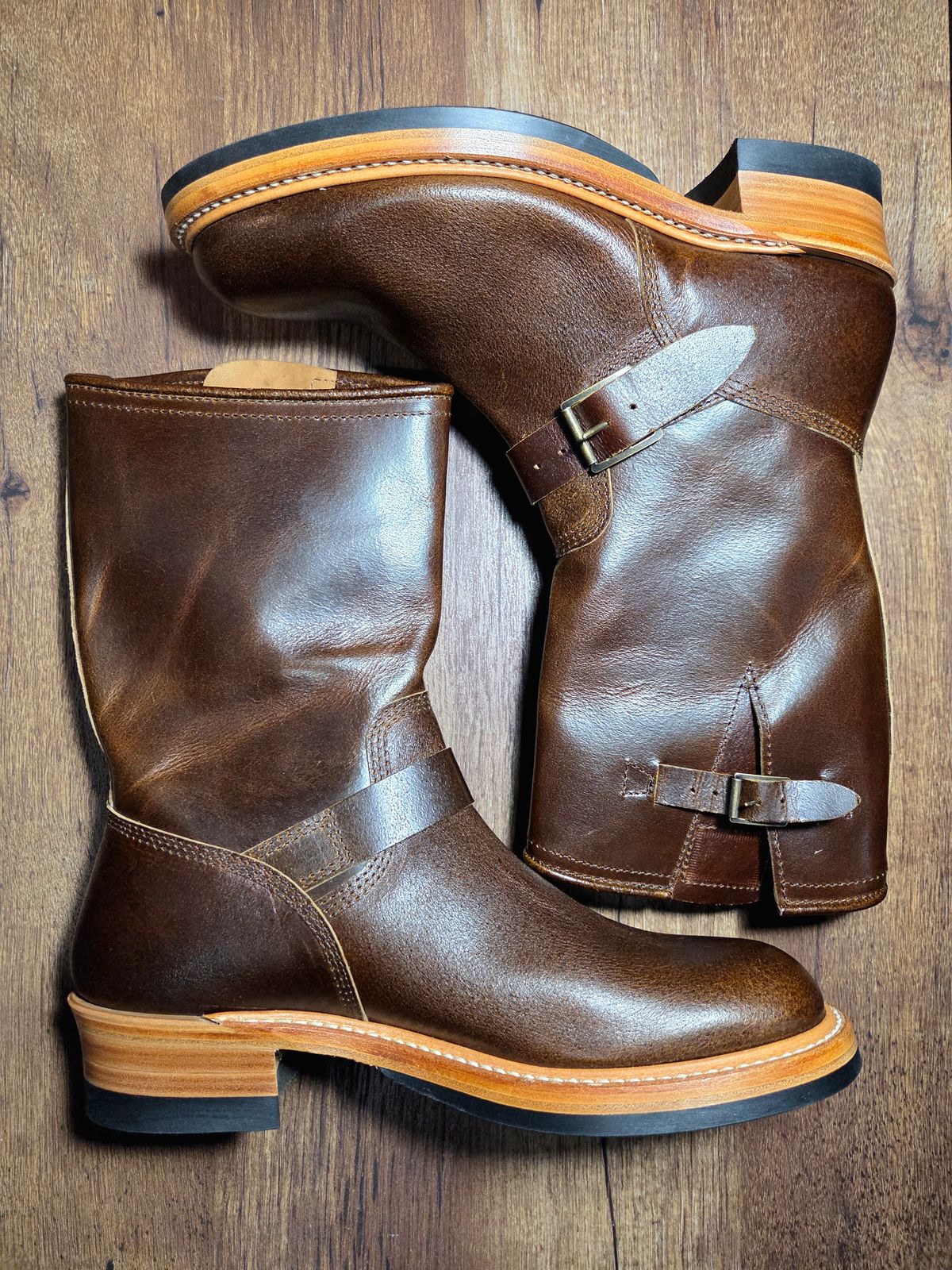 Photo by farroyo81 on October 1, 2025 of the John Lofgren Wabash Engineer Boots in Horween SHF Horsehide Havana.