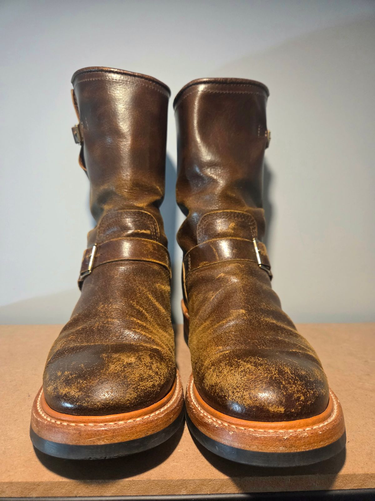 Photo by farroyo81 on March 5, 2026 of the John Lofgren Wabash Engineer Boots in Horween SHF Horsehide Havana.