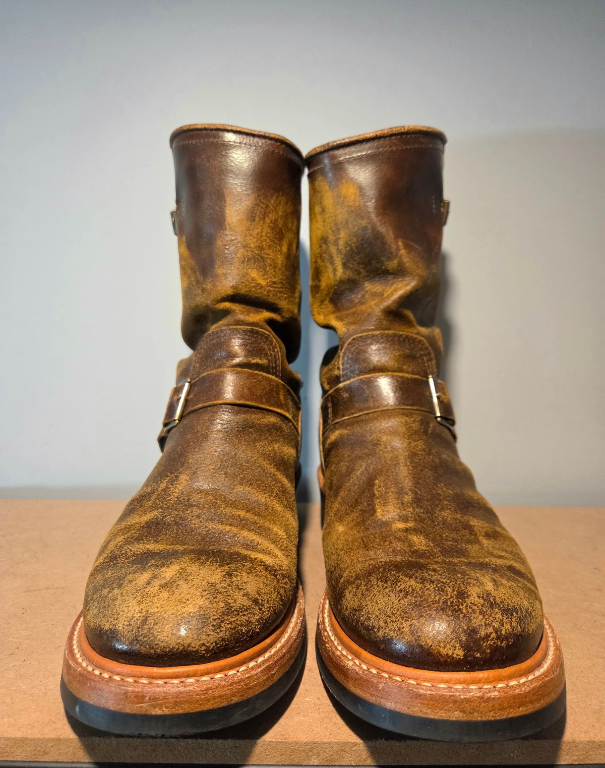 Photo by farroyo81 on April 5, 2026 of the John Lofgren Wabash Engineer Boots in Horween SHF Horsehide Havana.