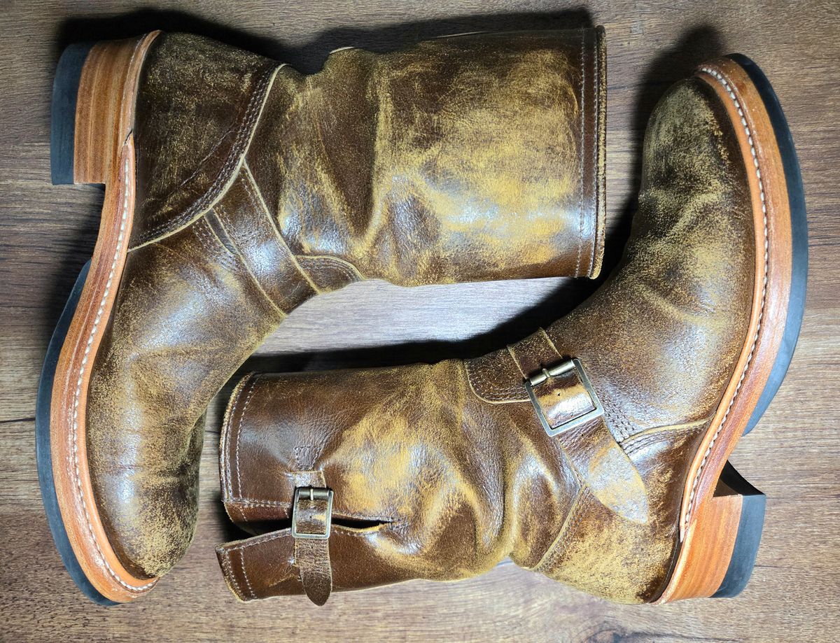 Photo by farroyo81 on April 5, 2026 of the John Lofgren Wabash Engineer Boots in Horween SHF Horsehide Havana.