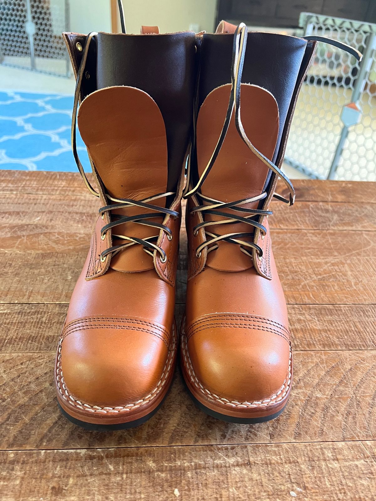 Photo by ccswift on October 1, 2023 of the Nicks DomePro in Wickett & Craig Tan English Bridle.